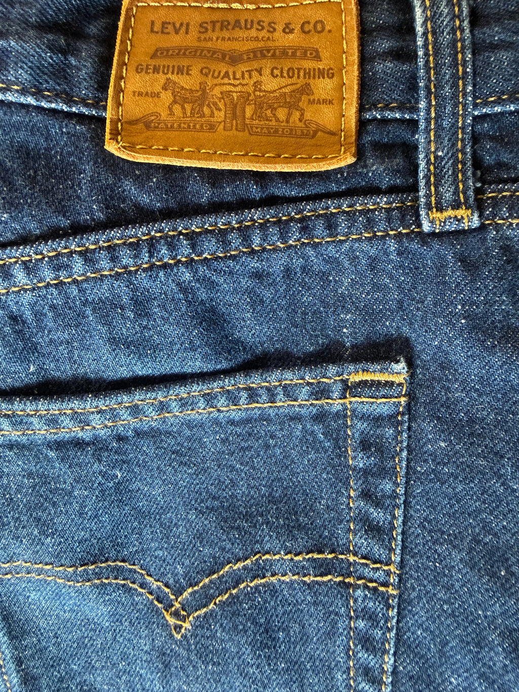 Jeans Levi's Premium "Balloon Leg" – Bleu Brut