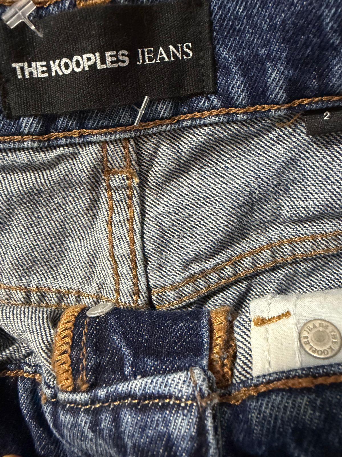 Short en Jean Vintage "The Kooples" Bleu Délavé avec Piercing et Effet Destroy